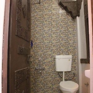 Habitación Pequeña con Cama King